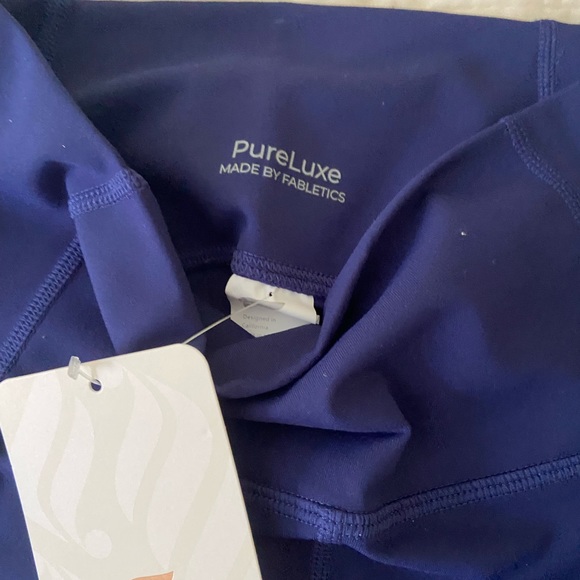 NWT fabletics blue leggings! Size XS - Picture 3 of 4